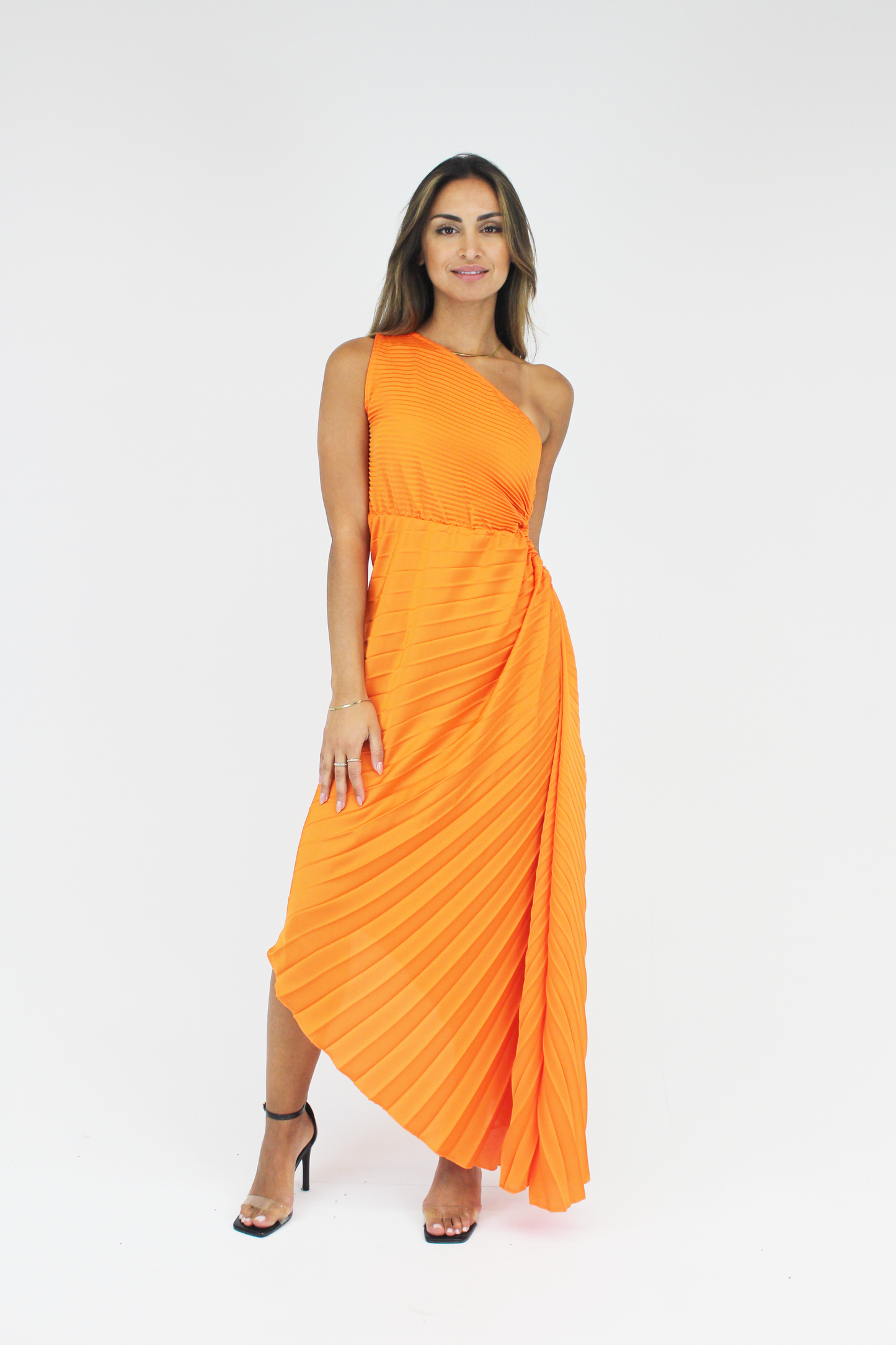 Vestido Plissado Assimétrico Midi c/ cut