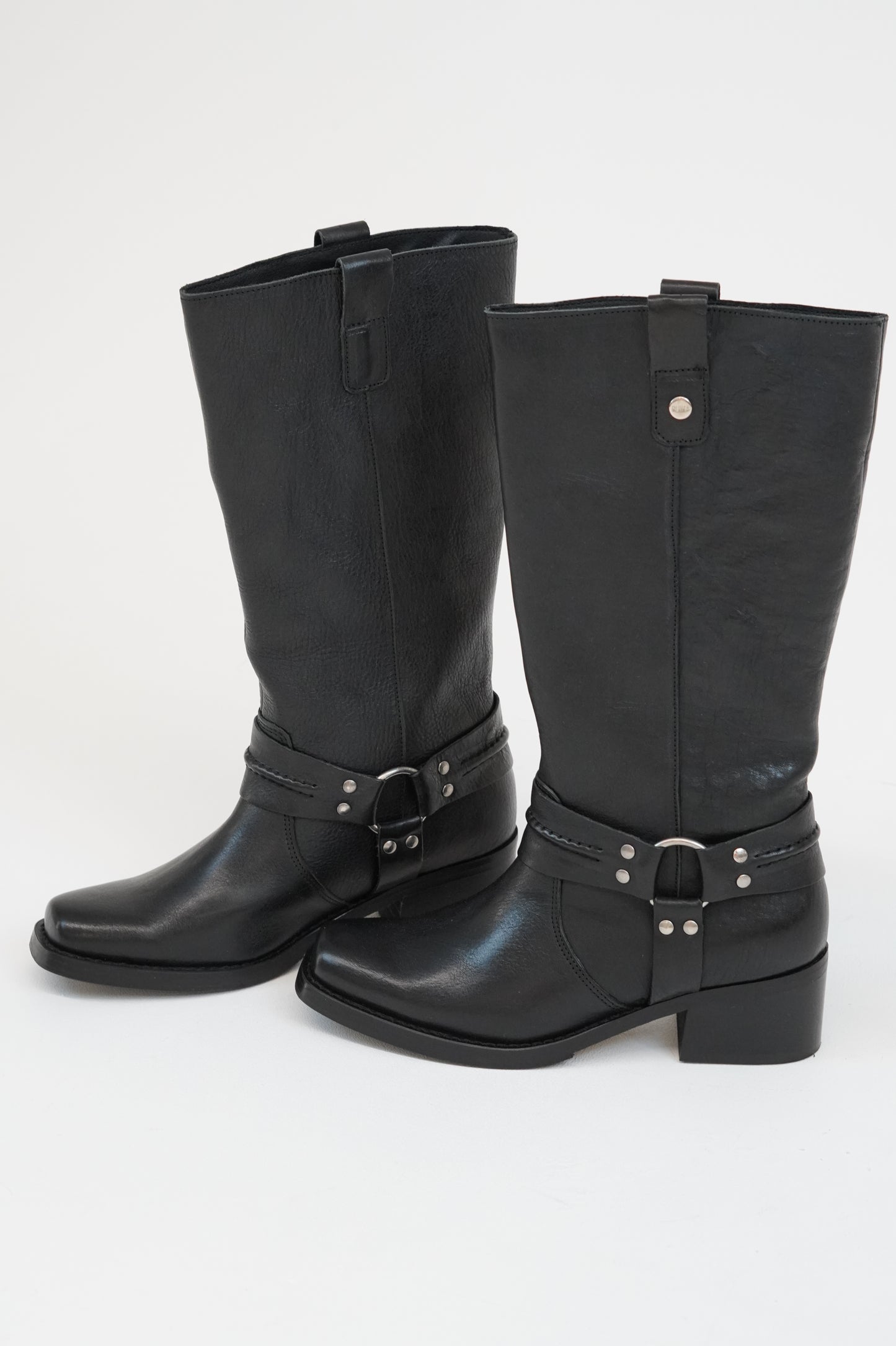Bota Pele Ruika