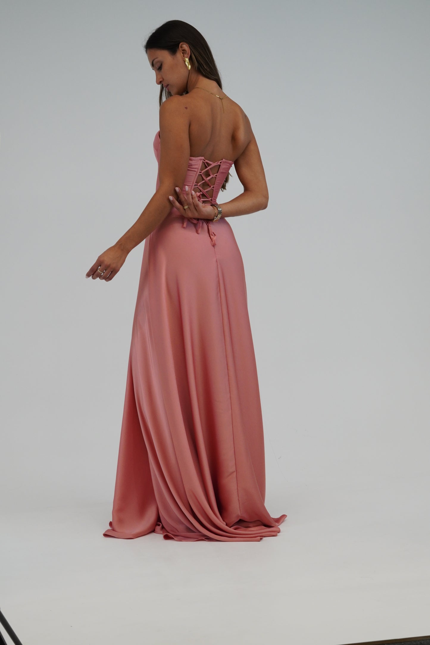 Vestido com corpete Salmão