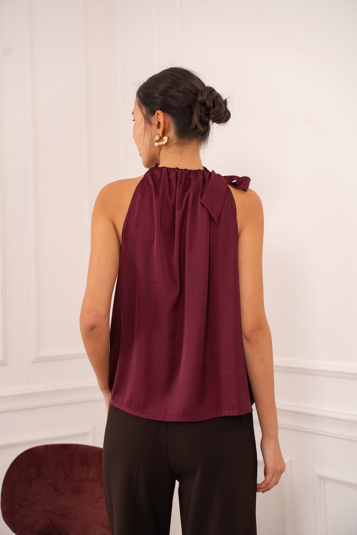 Top decote halter bordeaux