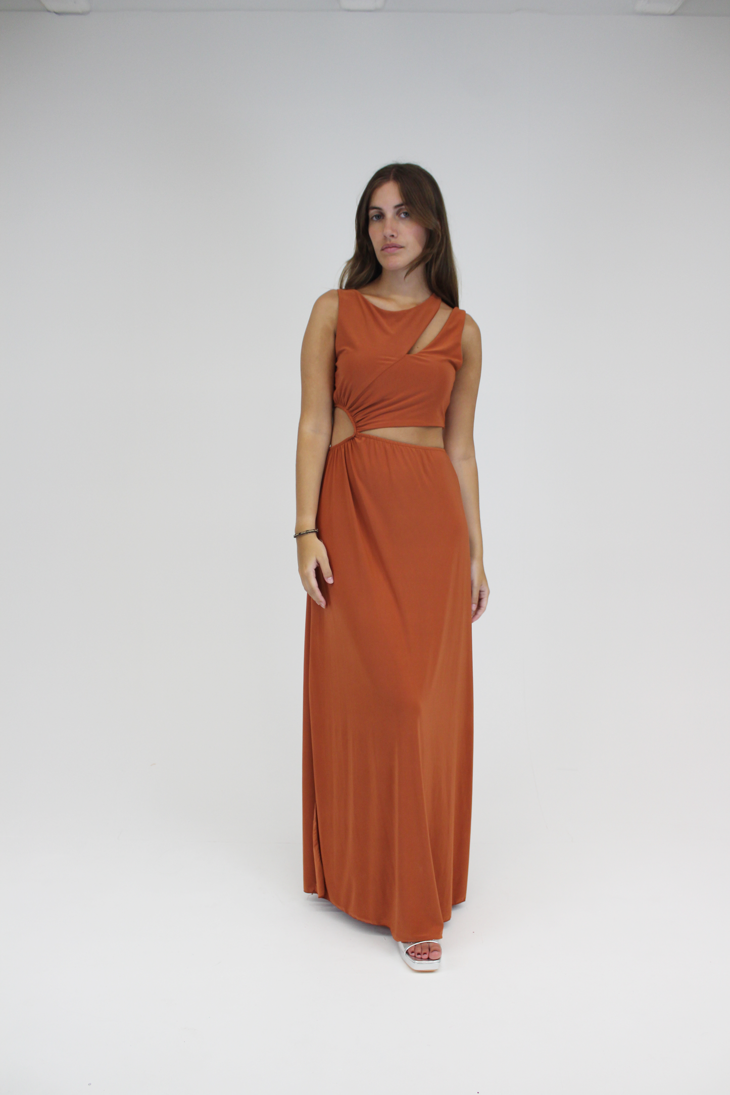 VESTIDO LONGO COM ABERTURA