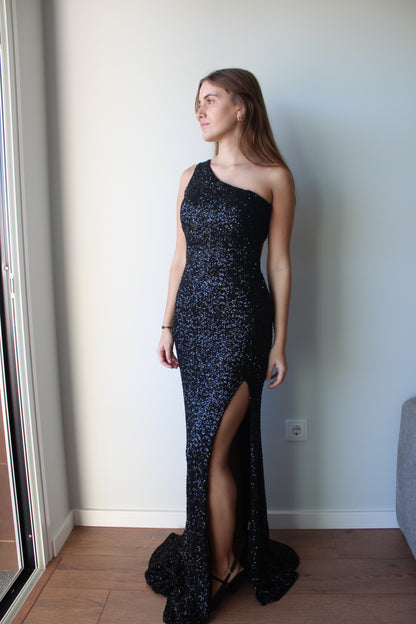 Vestido assimétrco lantejoulas